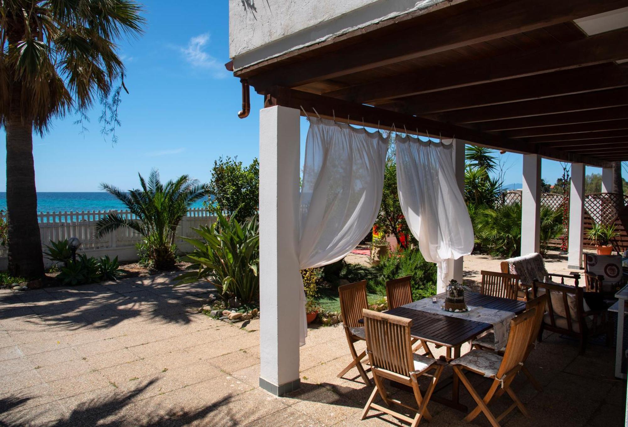 Villa By The Beach Sant'Andrea  Екстер'єр фото